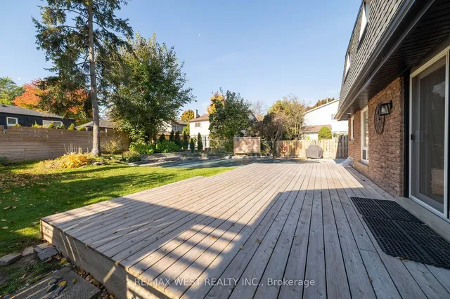 Additional image 37 of 2366 Devon Rd