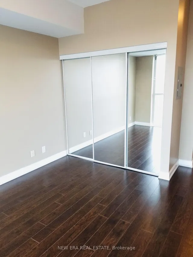 Additional image 16 of 80 Absolute Ave Unit 2002