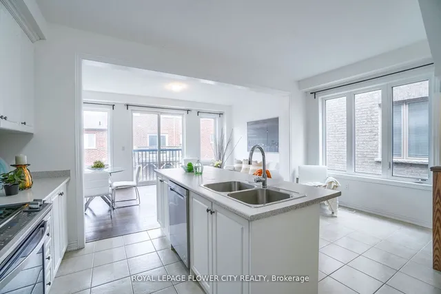 Additional image 11 of 14 Faye St