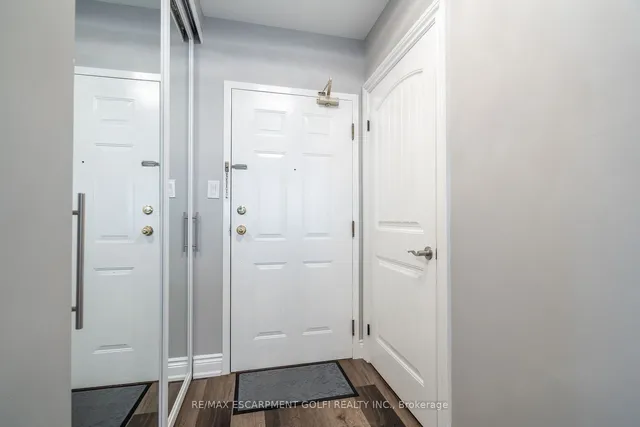 Additional image 6 of 5070 Pinedale Ave Unit 1207