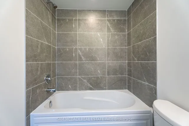 Additional image 35 of 2159 Royal Gala Circ