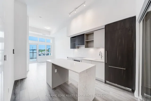 Additional image 7 of 405 Dundas St Unit 102