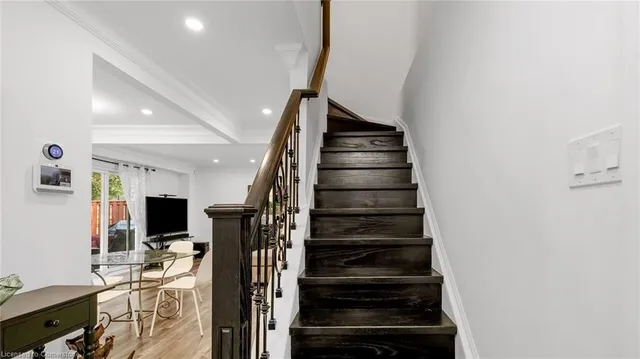 Additional image 15 of 10 Highland Trail