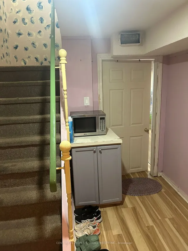 Additional image 30 of 7560 Goreway Dr Unit 24