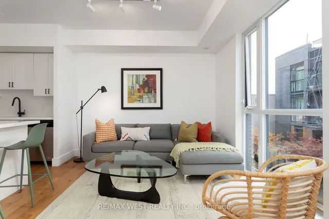 Additional image 10 of 45 Sousa Mendes St Unit 703