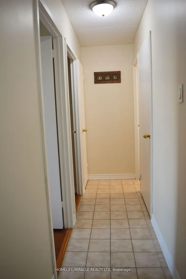 Additional image 3 of 25 Kensington Rd Unit 409