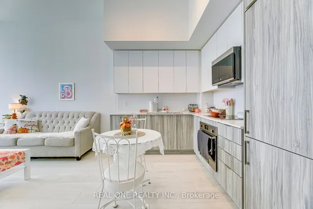 Additional image 4 of 2485 taunton Rd Unit 341