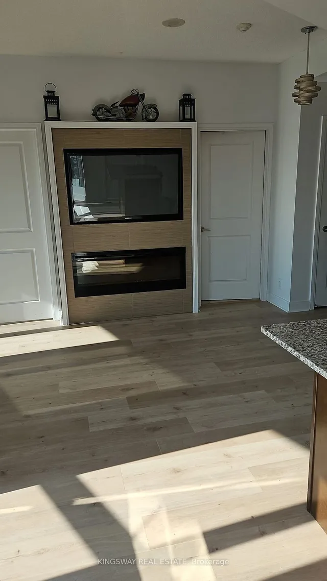 Additional image 15 of 60 Absolute Ave Unit 4004