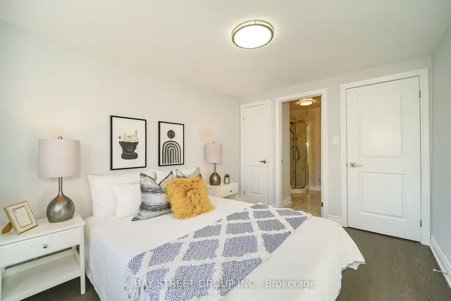 Additional image 32 of 36 Pebblehill Sq