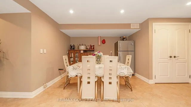 Additional image 17 of 57 Crystal Glen Cres
