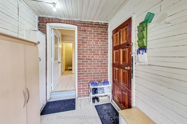 Additional image 17 of 400 Christie St