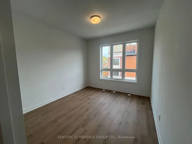 Additional image 16 of 4035 Hickory Dr Unit 8