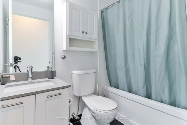 Additional image 15 of 169 Fort York Blvd Unit 517