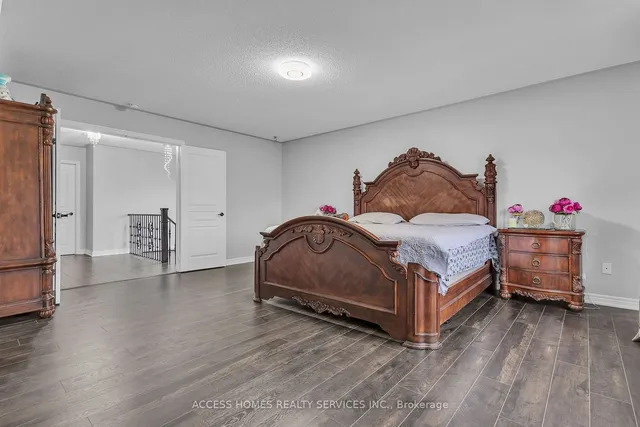 Additional image 24 of 88 Lola Cres