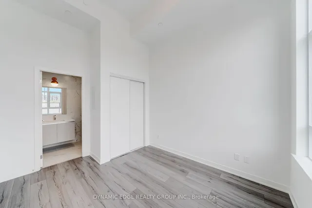 Additional image 15 of 405 Dundas St Unit 102