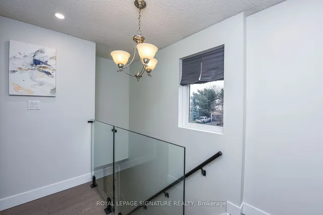 Additional image 20 of 4 Greenleaf Cres