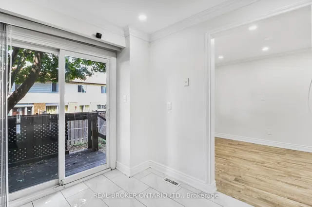 Additional image 8 of 7475 Goreway Dr