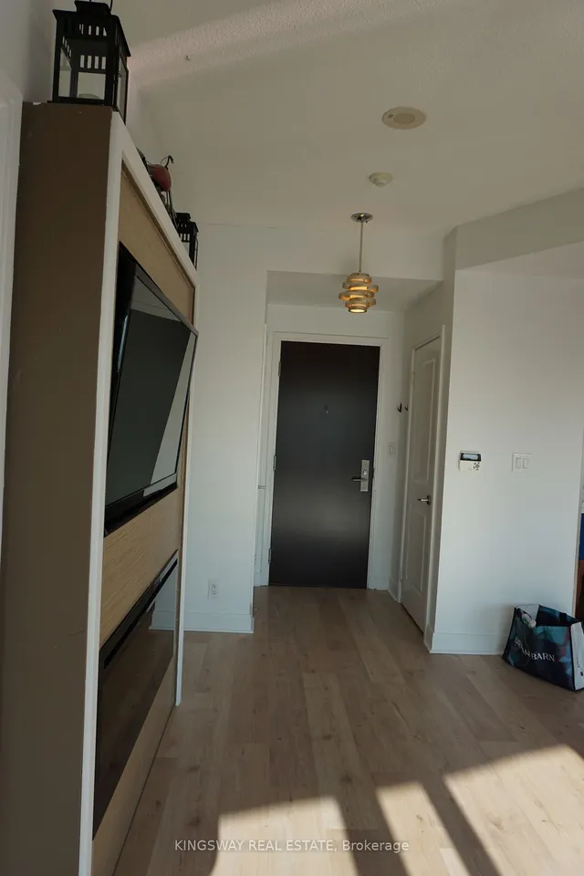 Additional image 4 of 60 Absolute Ave Unit 4004