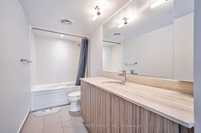 Additional image 16 of 955 Bay St Unit 427