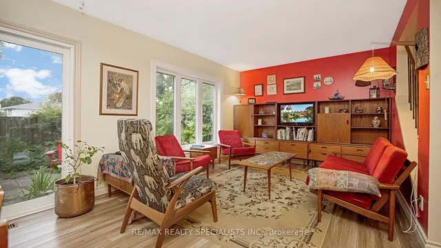 Additional image 9 of 4 Greenfield Sq