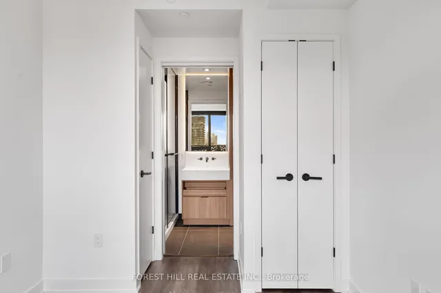 Additional image 14 of 55 Charles St Unit 2505