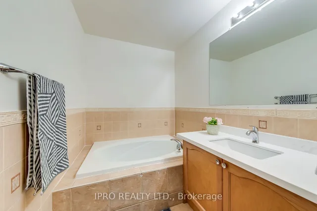 Additional image 27 of 6028 Silken Laumann Way