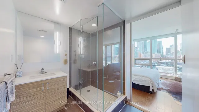 Additional image 24 of 320 Richmond St Unit 810