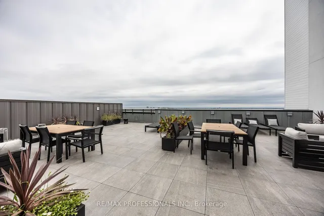 Additional image 34 of 95 Dundas St Unit 118