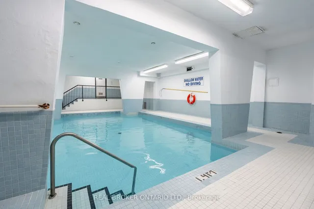 Additional image 36 of 975 Warwick Crt Unit 201