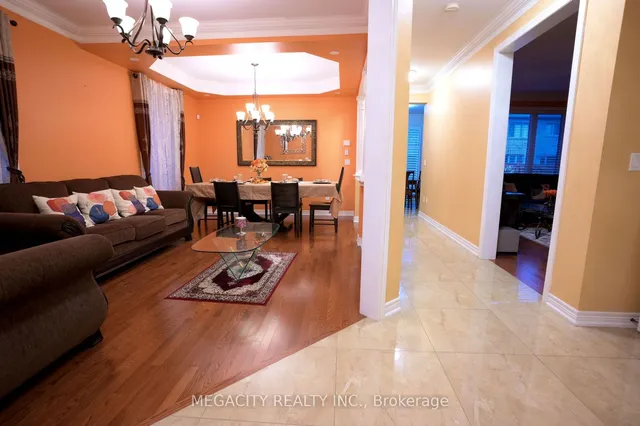 Additional image 12 of 22 Durango Dr