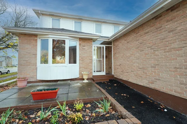 Additional image 4 of 19 Mikado Cres