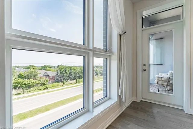 Additional image 15 of 95 Dundas Street West St Unit 310