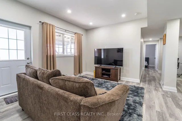 Additional image 30 of 26 Pecan Dr