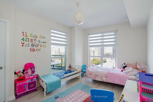 Additional image 26 of 65 Watergarden Dr Unit 709