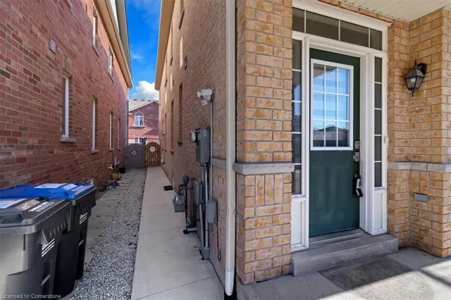 Additional image 9 of 904 Oasis Dr