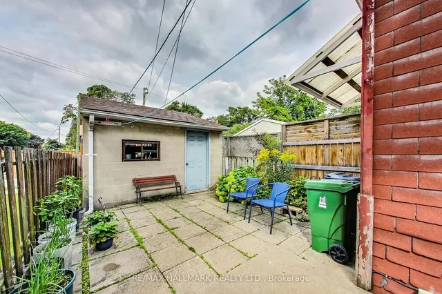 Additional image 38 of 400 Christie St