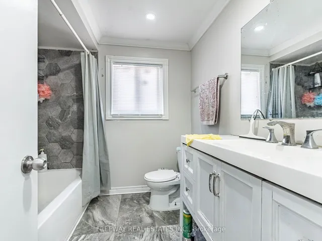 Additional image 24 of 60 Banting Cres