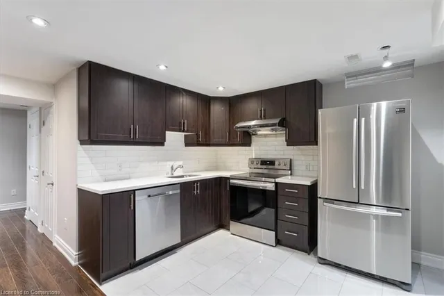 Additional image 34 of 904 Oasis Dr