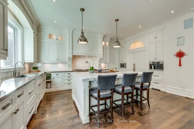 Additional image 11 of 1052 Melvin Ave