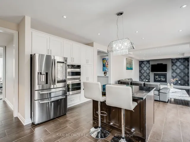 Additional image 12 of 7 Canis St