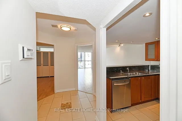 Additional image 9 of 15 Maitland Pl Unit 2104