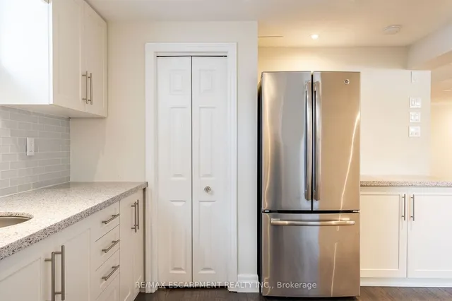 Additional image 23 of 5247 SPRUCE Ave