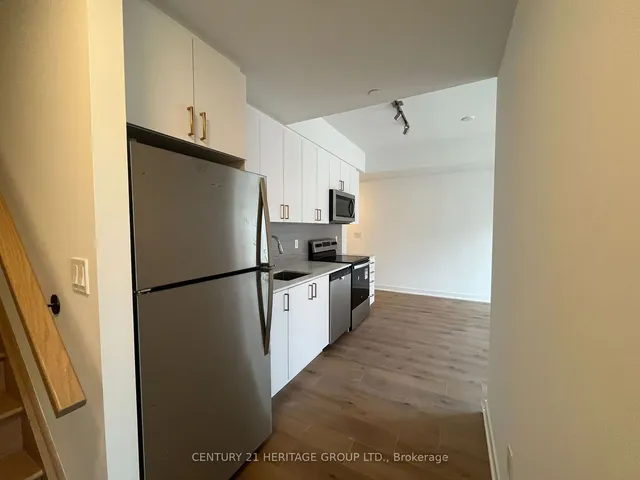 Additional image 9 of 4035 Hickory Dr Unit 8