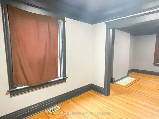 Additional image 9 of 82A Augusta Ave