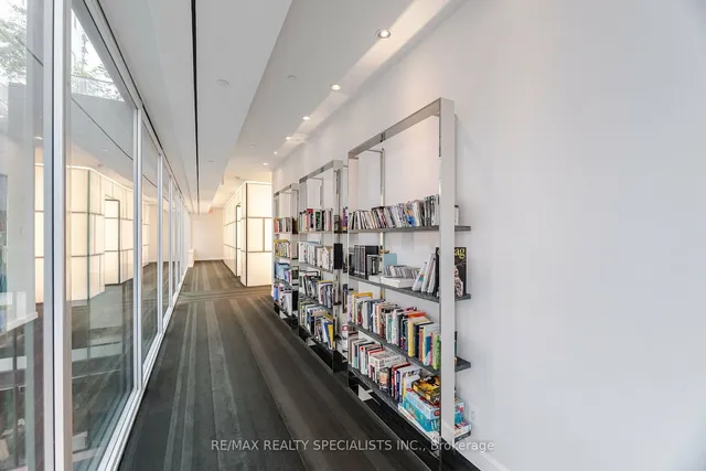 Additional image 23 of 125 Peter St Unit 3012