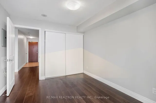 Additional image 18 of 8 Rosebank Dr Unit 11M