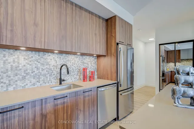 Additional image 5 of 20 Lagerfeld Dr Unit 17