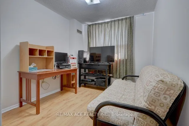Additional image 24 of 3 Lisa St Unit 1401