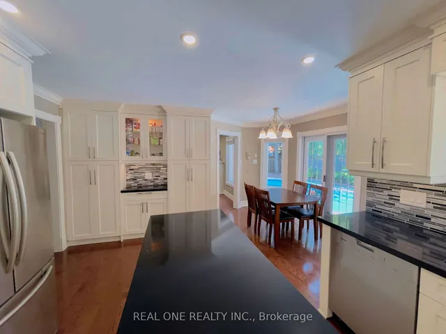 Additional image 13 of 2046 Pineview Dr