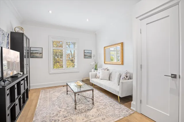 Additional image 13 of 6855 Second Line